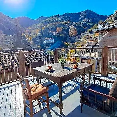 Hotel Pitharia
