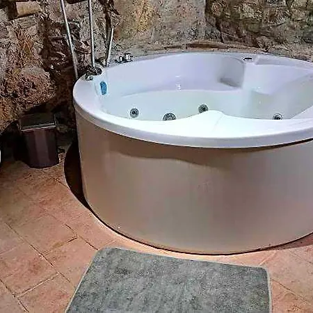 Hotel Pitharia